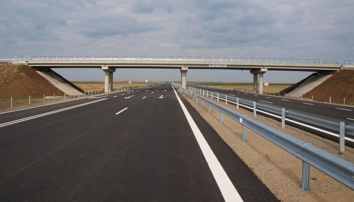 Нови правила на пътя: 130 км/ч максимална скорост и общински камери за контрол Нови правила на пътя: 130 км/ч максимална скорост и общински камери за контрол