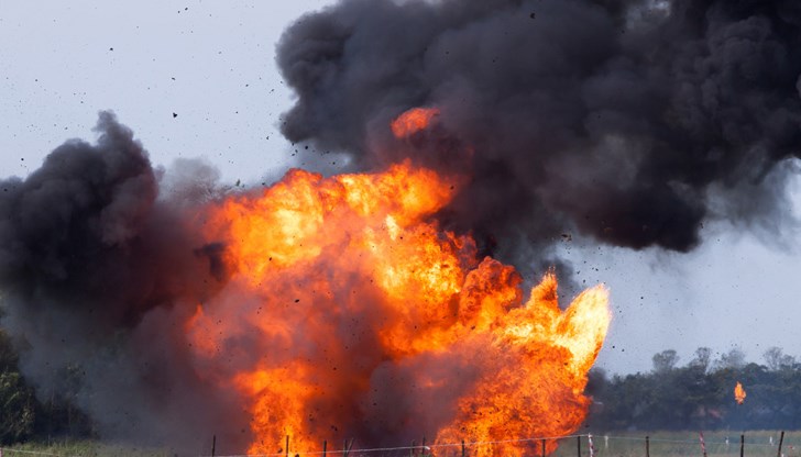 Взрив е избухнал близо до оръжеен склад край село Барсово Взрив е избухнал близо до оръжеен склад край село Барсово