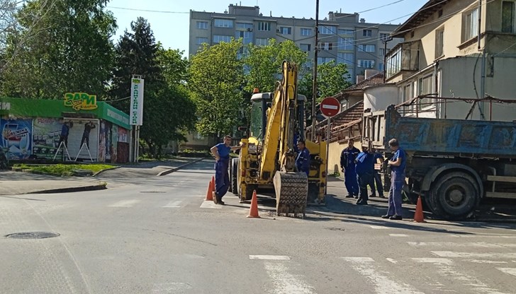 ВиК - Русе извършва множество ремонти по водопроводната мрежа ВиК - Русе извършва множество ремонти по водопроводната мрежа