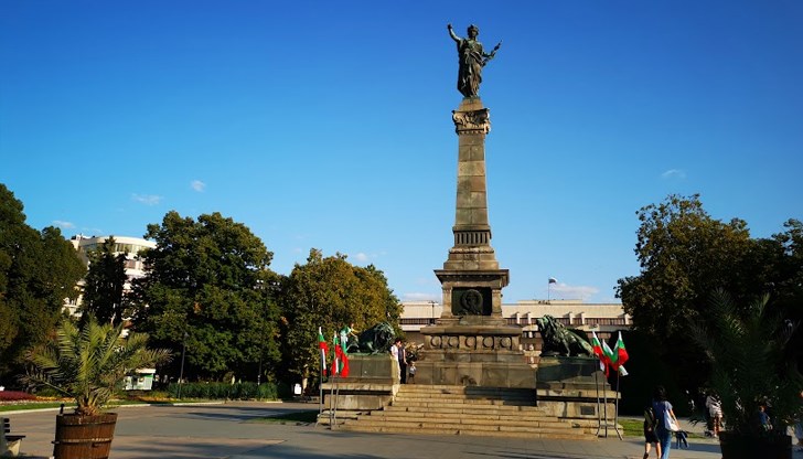 Подготвени са много забавления за малки и големи Подготвени са много забавления за малки и големи