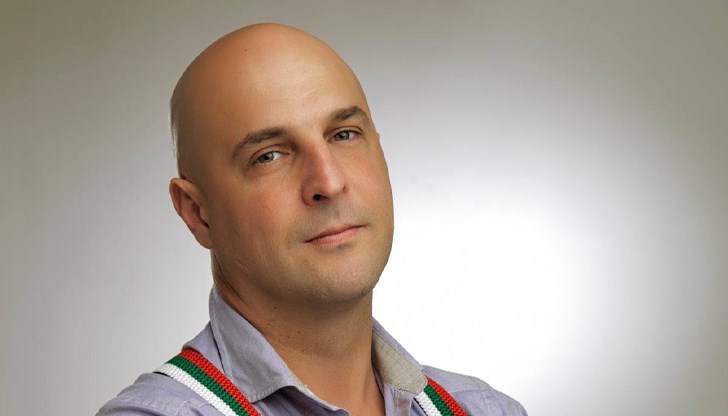 Музикантът остро критикува министър Караджов за формалния подход към пътната безопасност Музикантът остро критикува министър Караджов за формалния подход към пътната безопасност