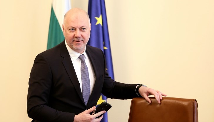 Правителството отпуска 35 милиона лева за великденски добавки Правителството отпуска 35 милиона лева за великденски добавки