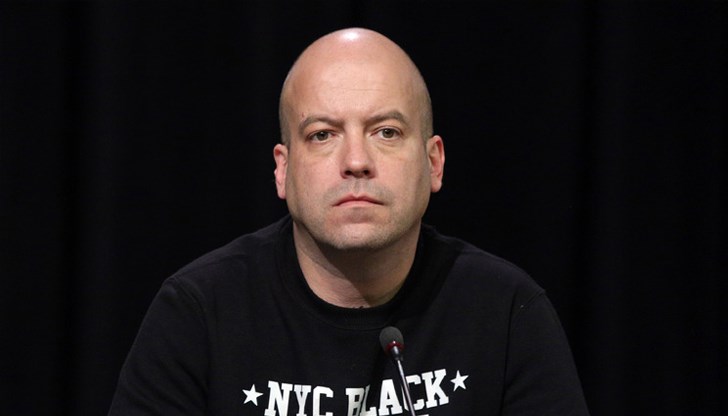 Известният сценарист и хуморист иронизира дебата за въвеждането на предмет "Религии и добродетели" в българските училища Известният сценарист и хуморист иронизира дебата за въвеждането на предмет "Религии и добродетели" в българските училища