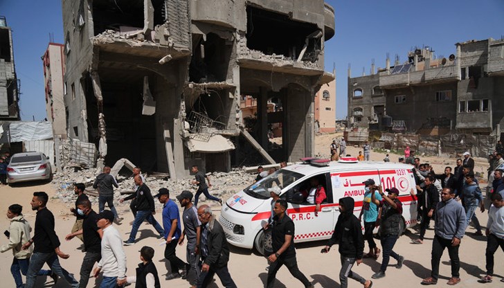 Среднощните бомбардировки взеха над 15 жертви Среднощните бомбардировки взеха над 15 жертви