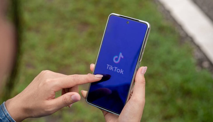 Социалната мрежа премахна над 27 000 фалшиви акаунта Социалната мрежа премахна над 27 000 фалшиви акаунта