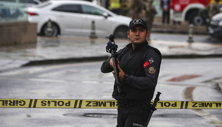 Иззетите наркотици са били както в течна, така и в кристална форма Иззетите наркотици са били както в течна, така и в кристална форма