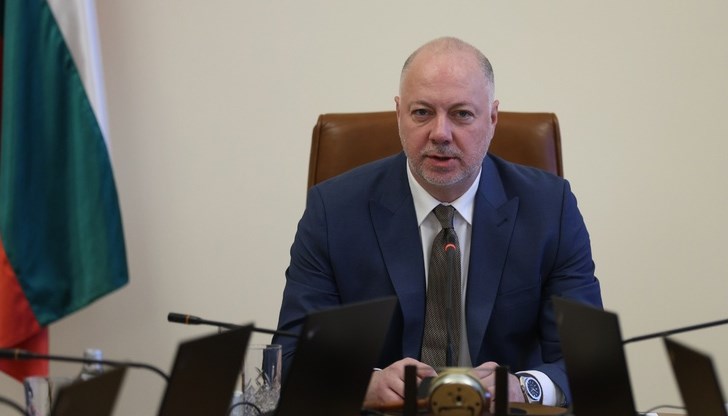 Премиерът изрази солидарност с украинския народ след трагедията в Суми Премиерът изрази солидарност с украинския народ след трагедията в Суми