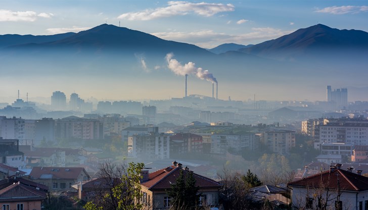 Докладът на IQAir: България диша по-чист въздух от съседите си на Балканите Докладът на IQAir: България диша по-чист въздух от съседите си на Балканите