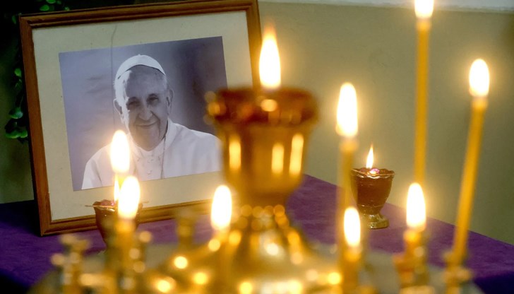 Светият отец е получил необратима сърдечна недостатъчност Светият отец е получил необратима сърдечна недостатъчност