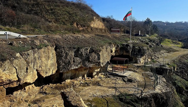 Скалните килии, разположени на три етажа и достигащи до 35 метра височина, крият тайни, които Русенският исторически музей разкрива Скалните килии, разположени на три етажа и достигащи до 35 метра височина, крият тайни, които Русенският исторически музей разкрива