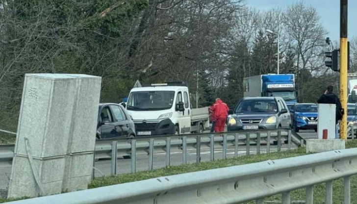 Няма пострадали при инцидента, задържаните са транспортирани с друг автомобил Няма пострадали при инцидента, задържаните са транспортирани с друг автомобил