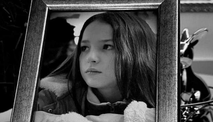 Общественикът призова за молитвено шествие със свещи и мълчание в памет на загиналото дете Общественикът призова за молитвено шествие със свещи и мълчание в памет на загиналото дете