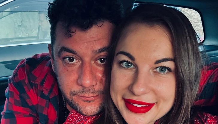 Бившият депутат от ГЕРБ и популярен актьор обяви годежа си с Петя Виткова чрез романтична публикация в социалните мрежи Бившият депутат от ГЕРБ и популярен актьор обяви годежа си с Петя Виткова чрез романтична публикация в социалните мрежи