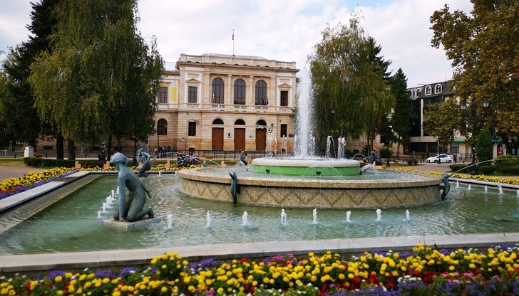 Монументът ще бъде разположен на площад "Батенберг" по инициатива на русенски общественици Монументът ще бъде разположен на площад "Батенберг" по инициатива на русенски общественици