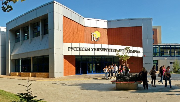 Приемът по специалността "Национална сигурност" обаче е преизпълнен с над 70% Приемът по специалността "Национална сигурност" обаче е преизпълнен с над 70%