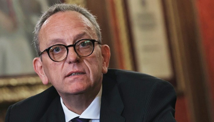 Проф. Петър Стоянович: Когато крадяха умерено, България постигаше чудеса" Проф. Петър Стоянович: Когато крадяха умерено, България постигаше чудеса"