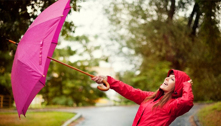 Очакват се повреди по имущество, съветват жителите да укрепят лесно подвижни предмети Очакват се повреди по имущество, съветват жителите да укрепят лесно подвижни предмети