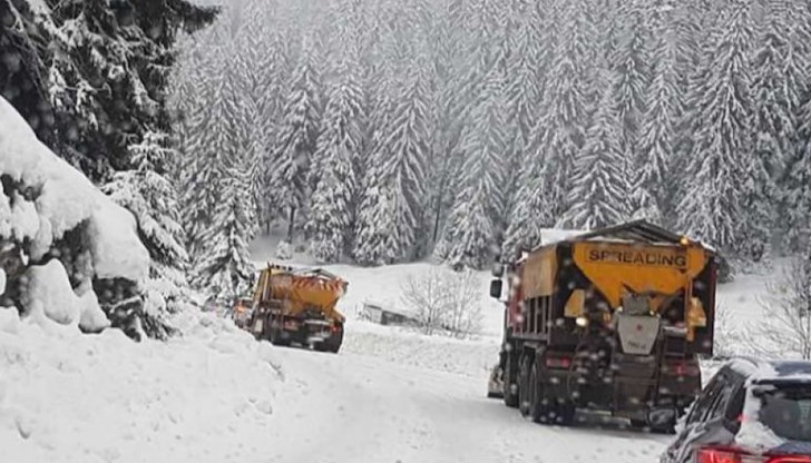 Шофьорите да тръгват само с подготвени за зима автомобили Шофьорите да тръгват само с подготвени за зима автомобили