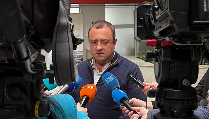 Ако тръгнем и да ги уволняваме, няма да има кой да оправя дупки, заяви регионалният министър Ако тръгнем и да ги уволняваме, няма да има кой да оправя дупки, заяви регионалният министър