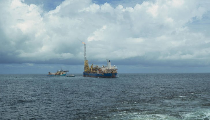 Танкерът "Евентин" е включен в списъка на ЕС със 150 санкционирани руски плавателни съда Танкерът "Евентин" е включен в списъка на ЕС със 150 санкционирани руски плавателни съда