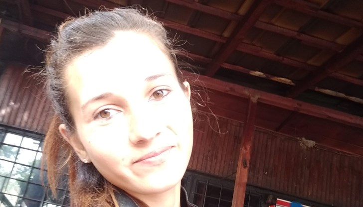 Мъничката Дария е плод на любовта на Веселка с новия мъж в живота ѝ Велин Мъничката Дария е плод на любовта на Веселка с новия мъж в живота ѝ Велин