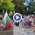 Гневът в Плевен ескалира - хвърлиха бутилки и стотинки по общината Гневът в Плевен ескалира - хвърлиха бутилки и стотинки по общината
