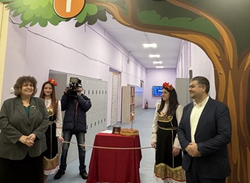 ПГИУ "Елиас Канети" разкрива шест високотехнологични лаборатории ПГИУ "Елиас Канети" разкрива шест високотехнологични лаборатории