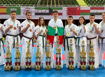България триумфира с девет медала на световното по карате България триумфира с девет медала на световното по карате