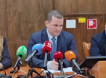 Пенчо Милков: Атаките срещу покупката на паркинга са политически Пенчо Милков: Атаките срещу покупката на паркинга са политически