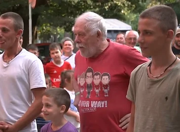 Дядо Христо: Щастлив съм, че си гледам внуците Дядо Христо: Щастлив съм, че си гледам внуците