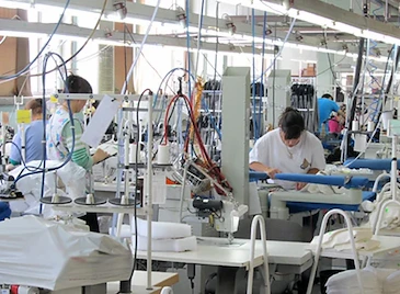 Над 200 души от шивашки фирми в Русе остават без работа до април Над 200 души от шивашки фирми в Русе остават без работа до април