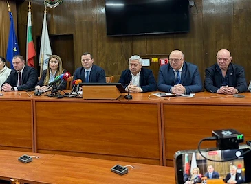 Общинският съвет одобри купуването на ТИР паркинга Общинският съвет одобри купуването на ТИР паркинга