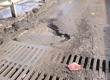 Дъждът отложи аварийния ремонт на Дунав мост Дъждът отложи аварийния ремонт на Дунав мост