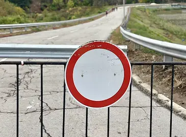 Строители искат 5 милиона евро за здравата дига на язовир "Николово" Строители искат 5 милиона евро за здравата дига на язовир "Николово"