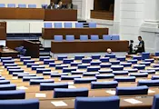 Хотелиерите поискаха спешни мерки от новия парламент Хотелиерите поискаха спешни мерки от новия парламент