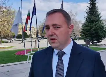 Държавата провали пръскането, Русе чака нашествие от комари Държавата провали пръскането, Русе чака нашествие от комари