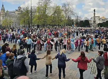 Великденско хоро се изви в центъра на Русе Великденско хоро се изви в центъра на Русе