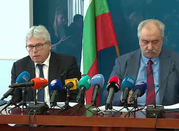 Владимир Афенлиев: Болници са купували едно и също лекарство със 100 000 лева разлика в цената Владимир Афенлиев: Болници са купували едно и също лекарство със 100 000 лева разлика в цената