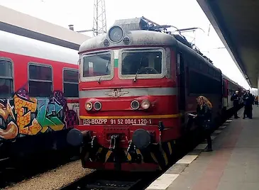 Ограничиха скоростта на влаковете между Горна Оряховица и Дъбово Ограничиха скоростта на влаковете между Горна Оряховица и Дъбово