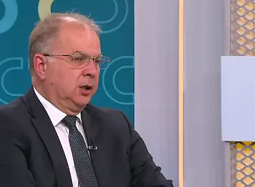 КЗК разследва картел при образователните услуги КЗК разследва картел при образователните услуги