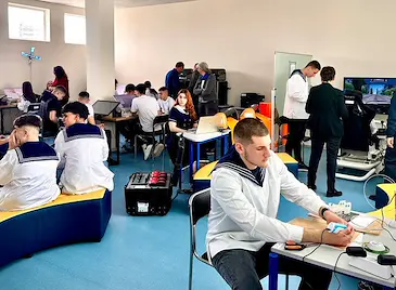 Корабният техникум в Русе отвори три модерни STEM лаборатории Корабният техникум в Русе отвори три модерни STEM лаборатории