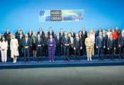 Външните министри от НАТО договориха спешен скок на оръжейното производство Външните министри от НАТО договориха спешен скок на оръжейното производство