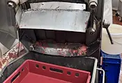 БАБХ затвори кланица в Джебел с тон и половина немаркирано месо БАБХ затвори кланица в Джебел с тон и половина немаркирано месо
