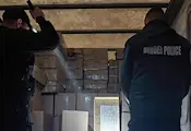 Хванаха ТИР с 1,5 милиона нелегални цигари в Русе Хванаха ТИР с 1,5 милиона нелегални цигари в Русе