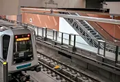 Четири нови метровлака влизат в движение Четири нови метровлака влизат в движение