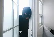 Задигнаха 700 евро от жилище на улица "Прага" Задигнаха 700 евро от жилище на улица "Прага"