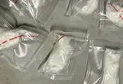 Митничари конфискуваха над хиляда пратки с дрога Митничари конфискуваха над хиляда пратки с дрога