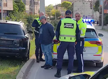 Арестуваха пиян шофьор с 3,40 промила след катастрофа в Русе Арестуваха пиян шофьор с 3,40 промила след катастрофа в Русе