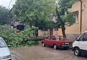 Порой блокира жена в кола в Хасково Порой блокира жена в кола в Хасково