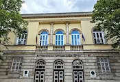 Синдикати в Русе настояват за спешно вдигане на учителските заплати Синдикати в Русе настояват за спешно вдигане на учителските заплати